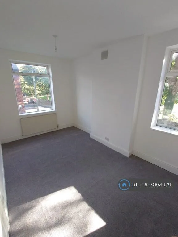 2 bedroom end of terrace house for rent