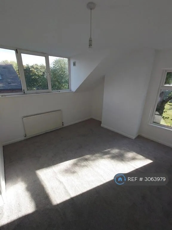 2 bedroom end of terrace house for rent