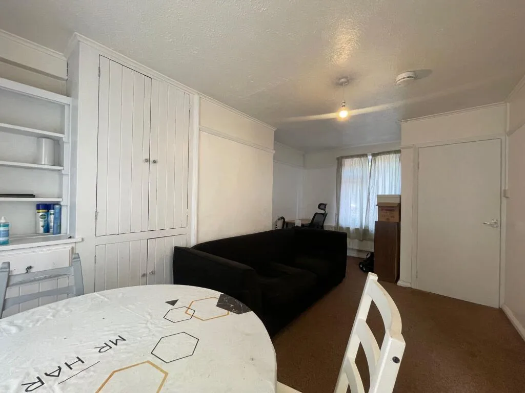 4 bedroom detached house for rent