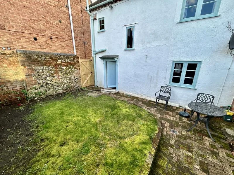 2 bedroom terraced house for rent