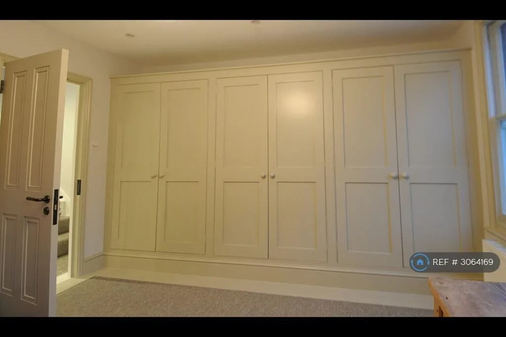 4 bedroom terraced house for rent