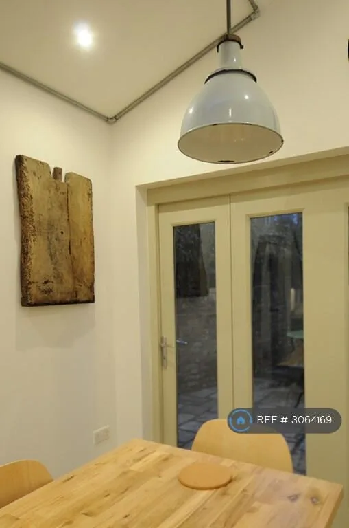 4 bedroom terraced house for rent
