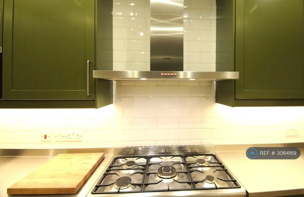 4 bedroom terraced house for rent