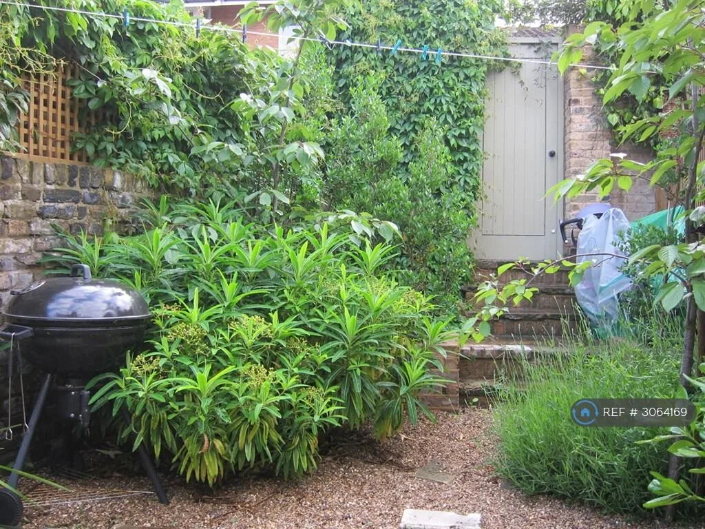4 bedroom terraced house for rent