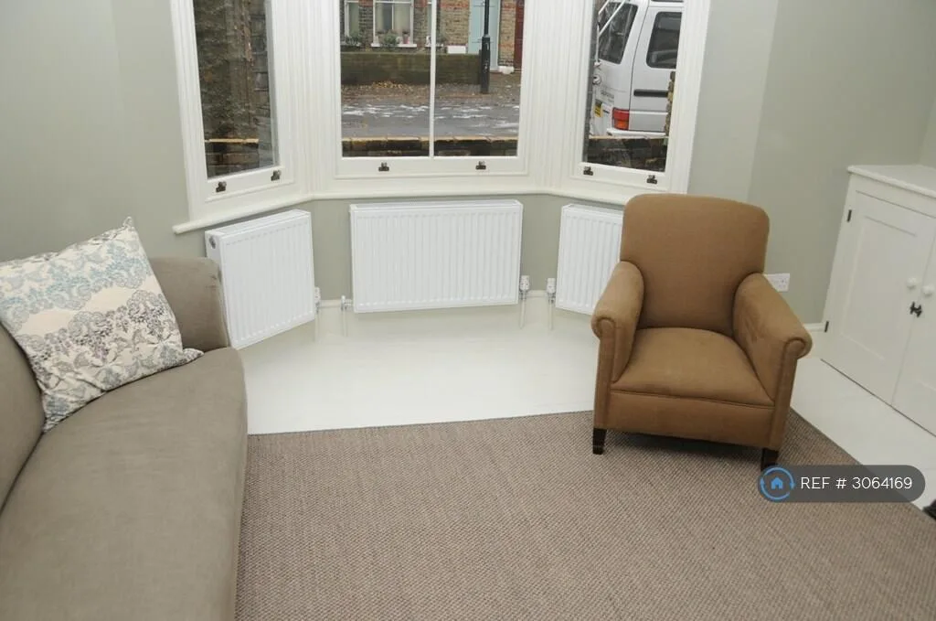 4 bedroom terraced house for rent