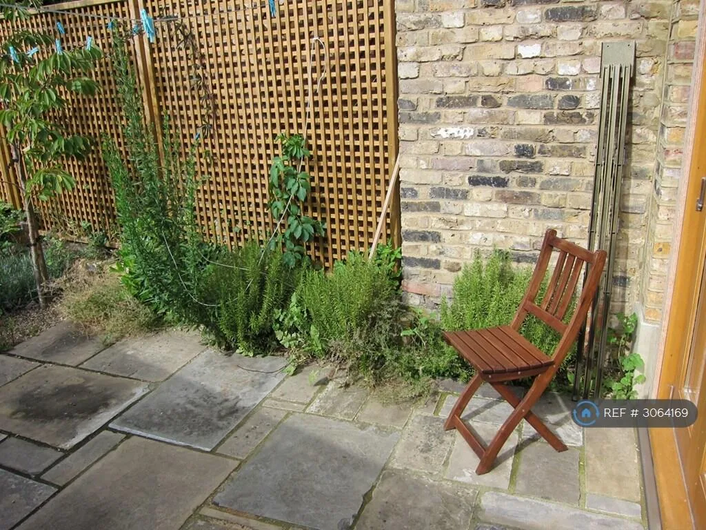 4 bedroom terraced house for rent
