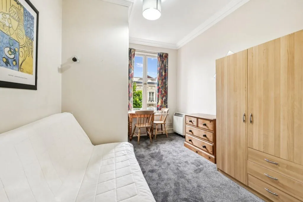 Studio flat for rent