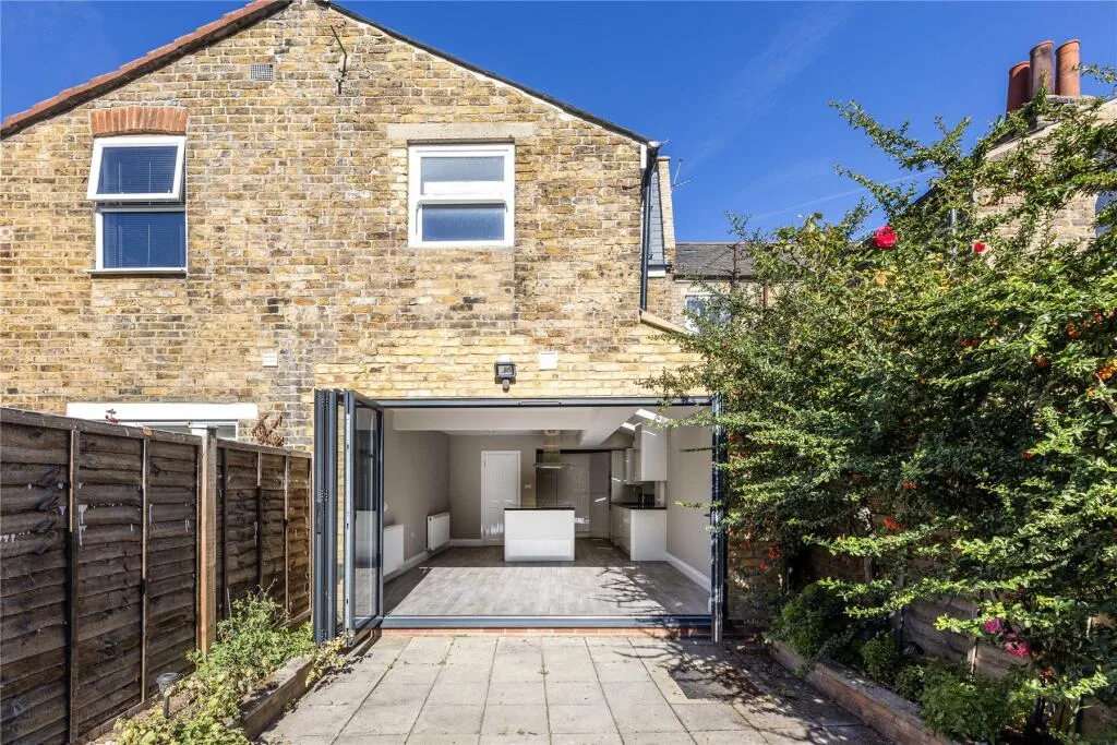 4 bedroom house for rent