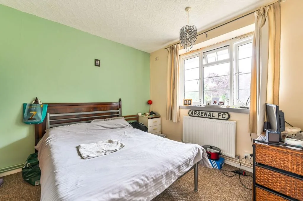 3 bedroom maisonette for rent