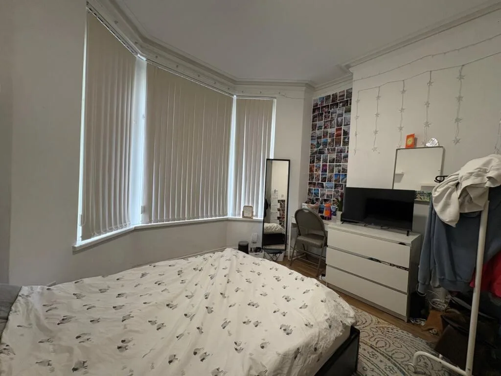 6 bedroom terraced house for rent