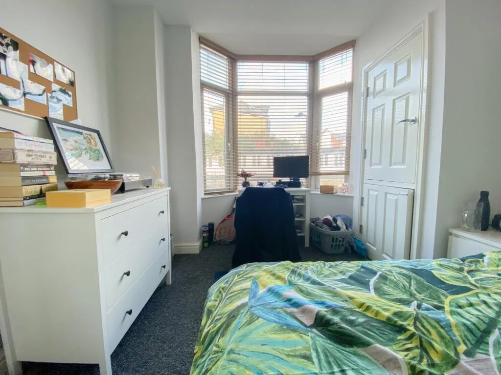 6 bedroom terraced house for rent