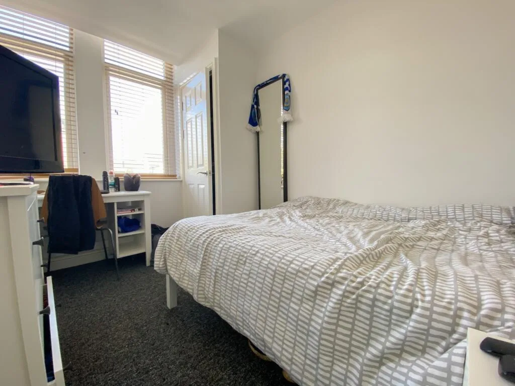 6 bedroom terraced house for rent