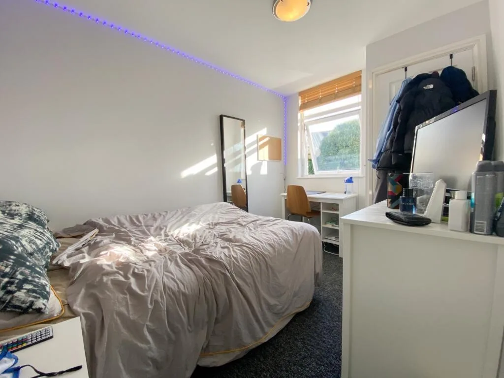 6 bedroom terraced house for rent