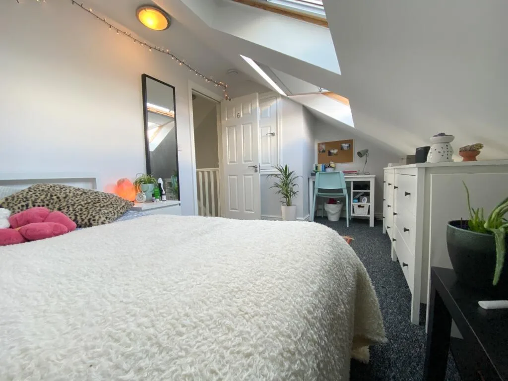 6 bedroom terraced house for rent