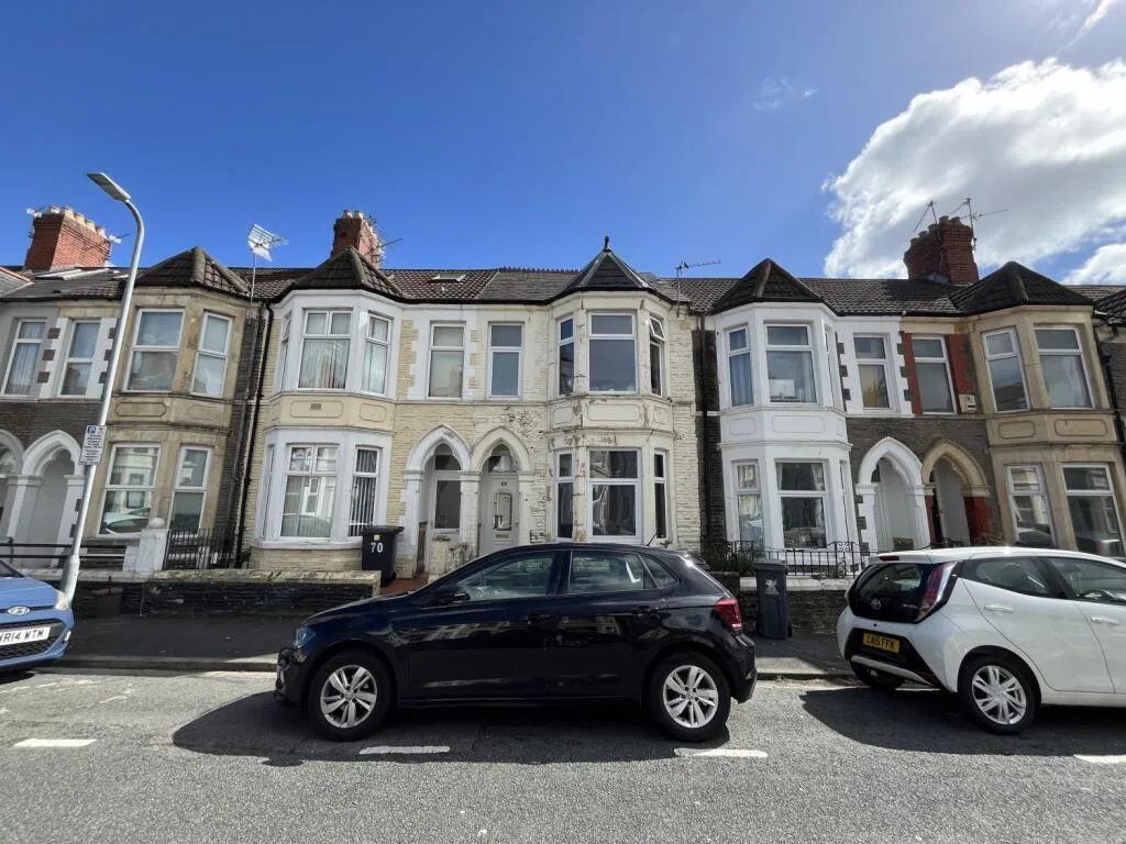 6 bedroom terraced house for rent