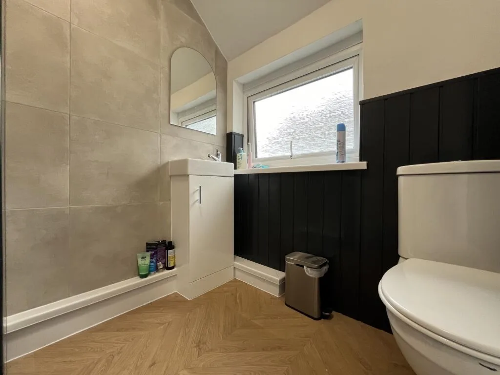 6 bedroom terraced house for rent