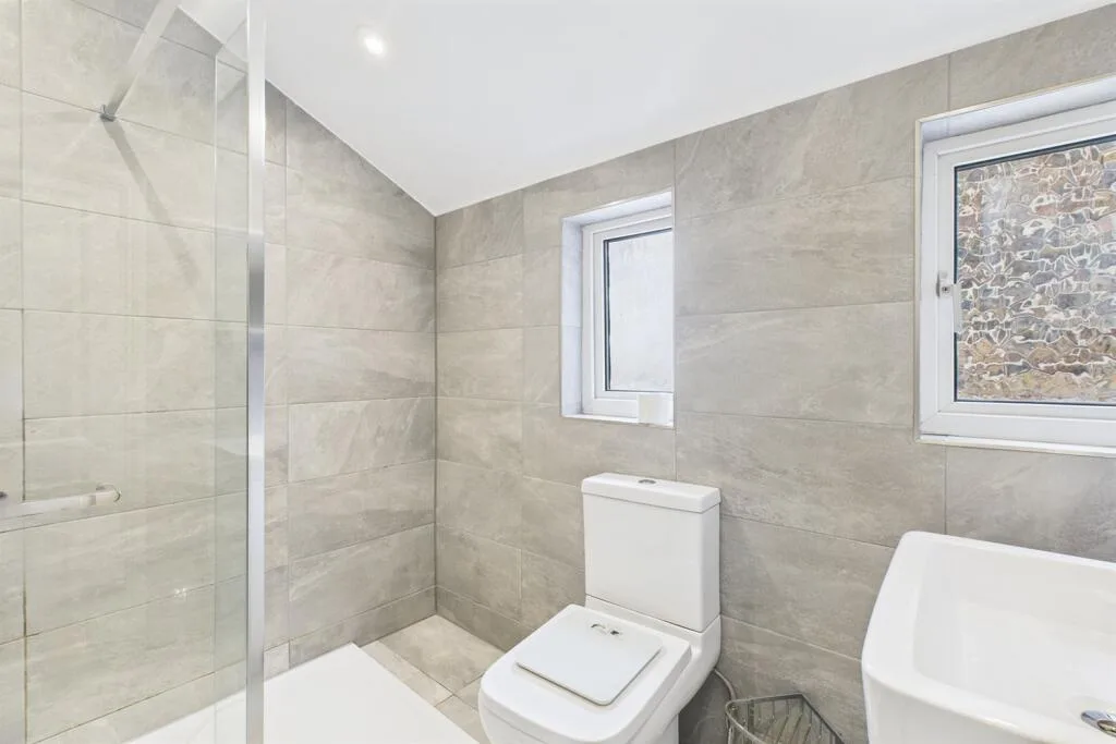 2 bedroom terraced house for rent