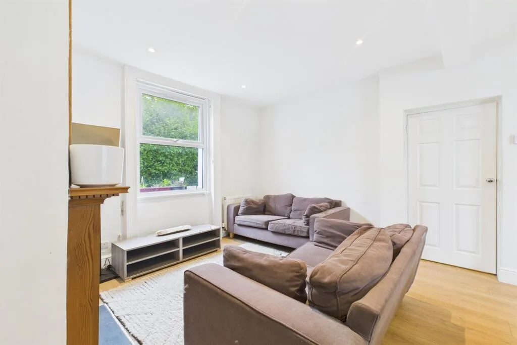 2 bedroom terraced house for rent