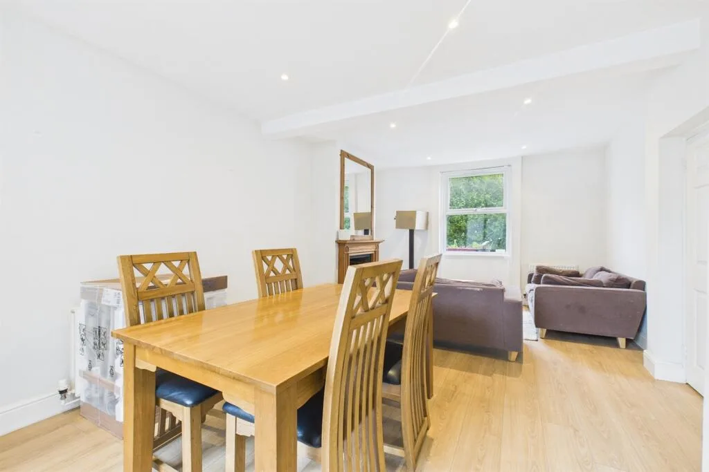 2 bedroom terraced house for rent