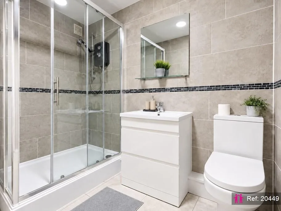 6 bedroom terraced house for rent