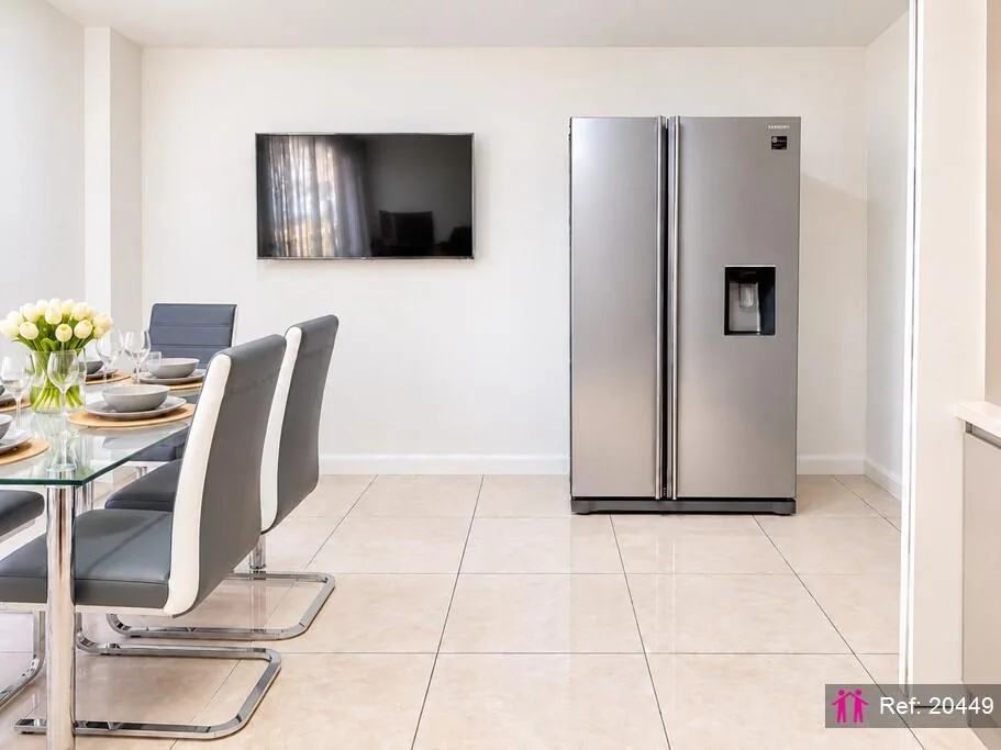 6 bedroom terraced house for rent