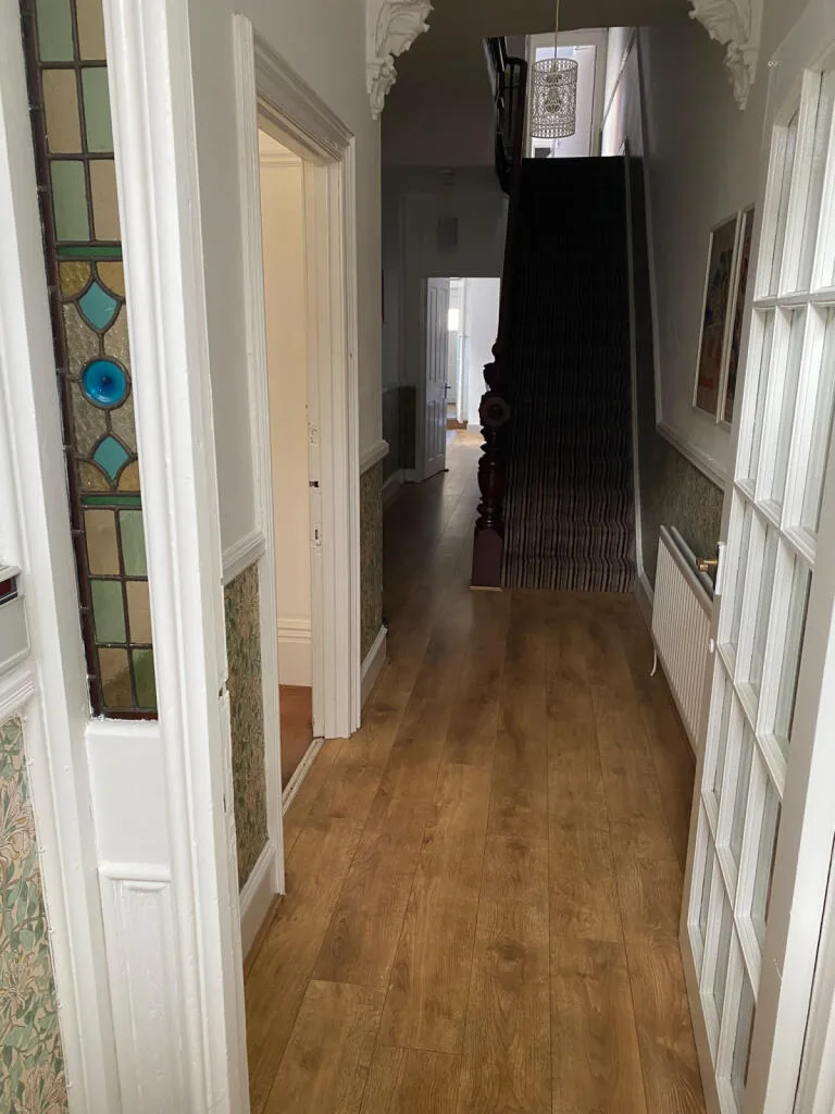 6 bedroom terraced house for rent