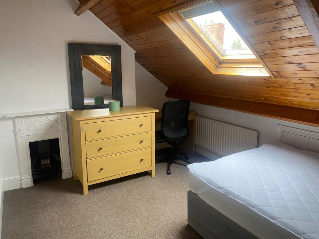 6 bedroom terraced house for rent