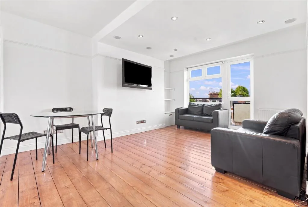 3 bedroom apartment for rent