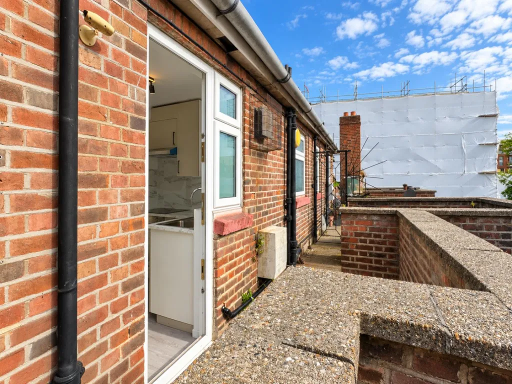 2 bedroom flat for rent