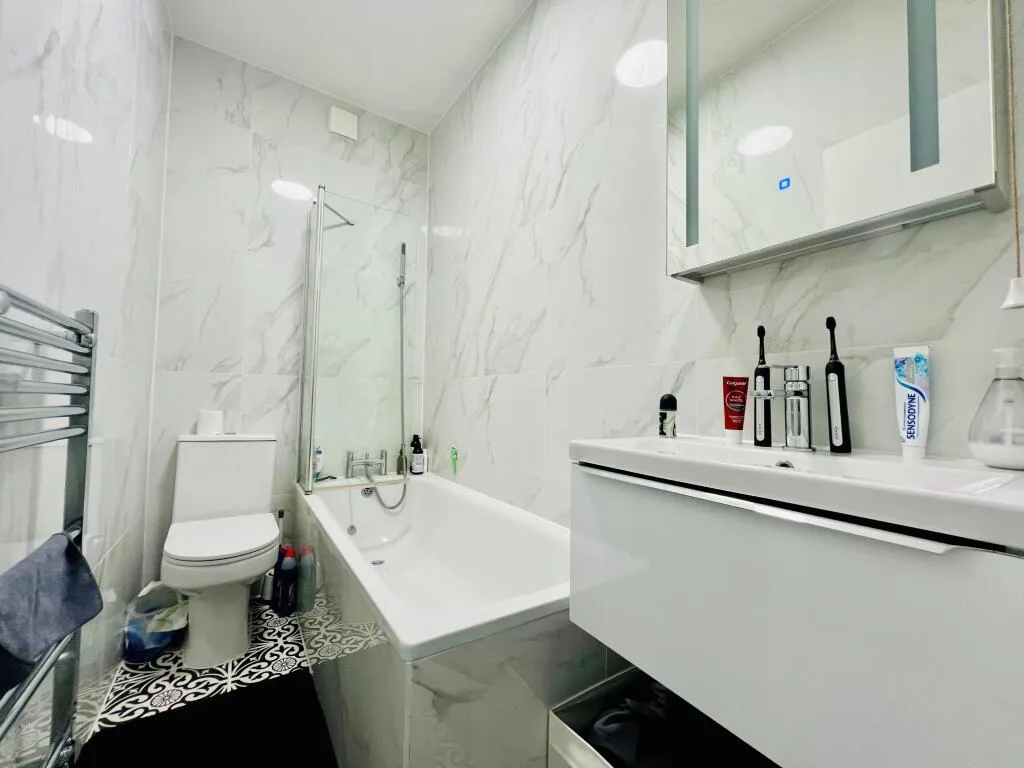 2 bedroom flat for rent