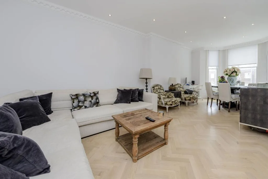 2 bedroom flat for rent