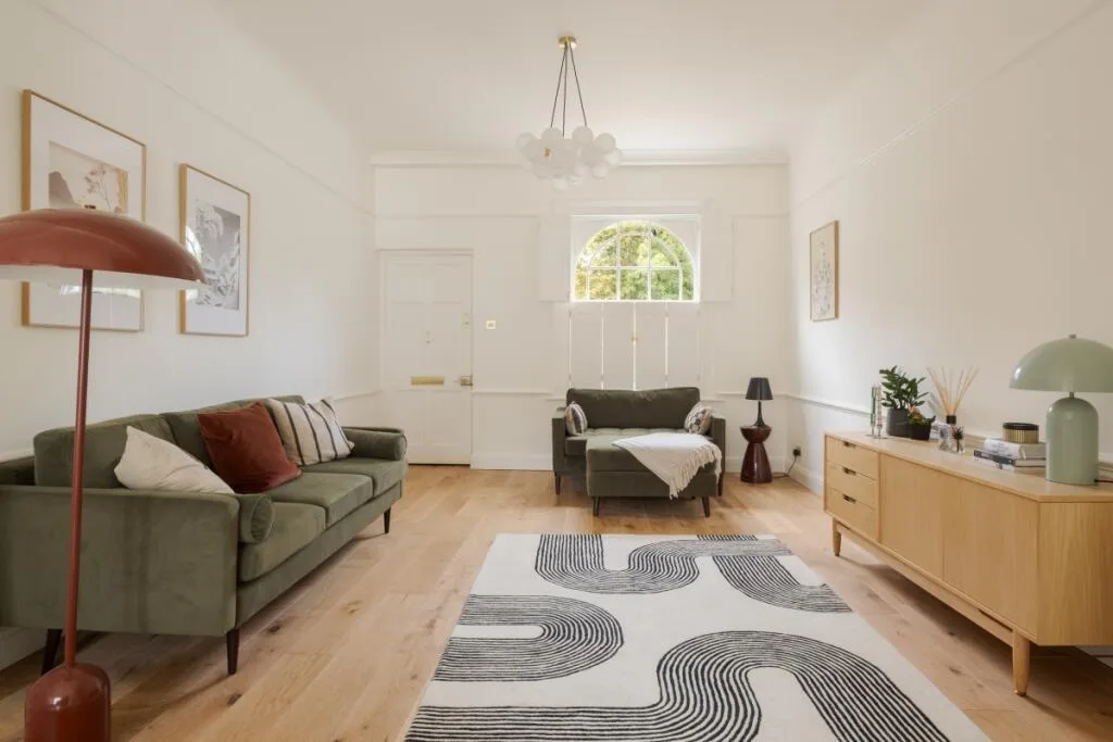 3 bedroom maisonette for rent