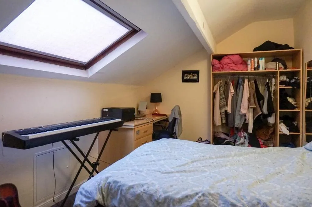 8 bedroom house for rent