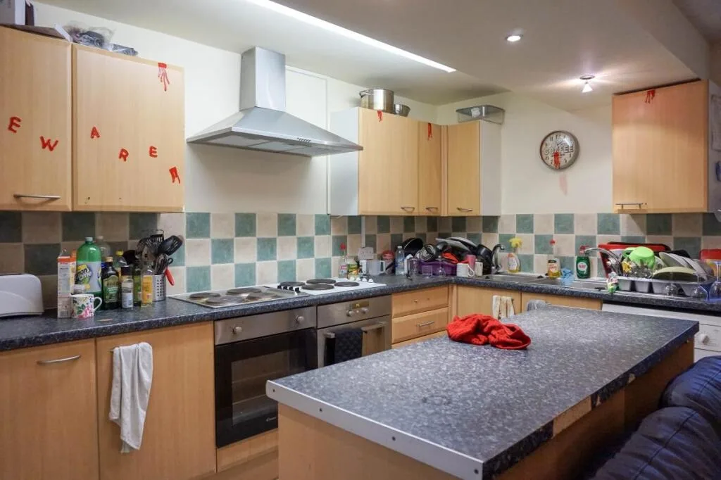 8 bedroom house for rent