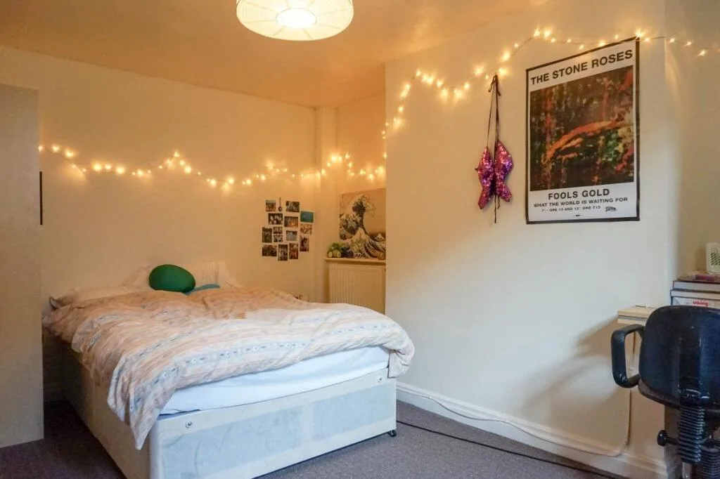 8 bedroom house for rent