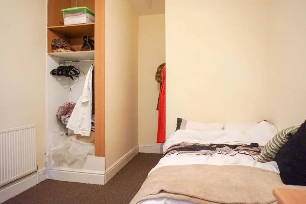 8 bedroom house for rent