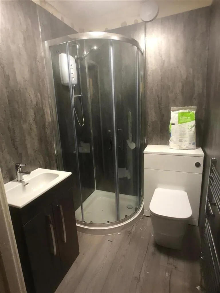 8 bedroom house for rent