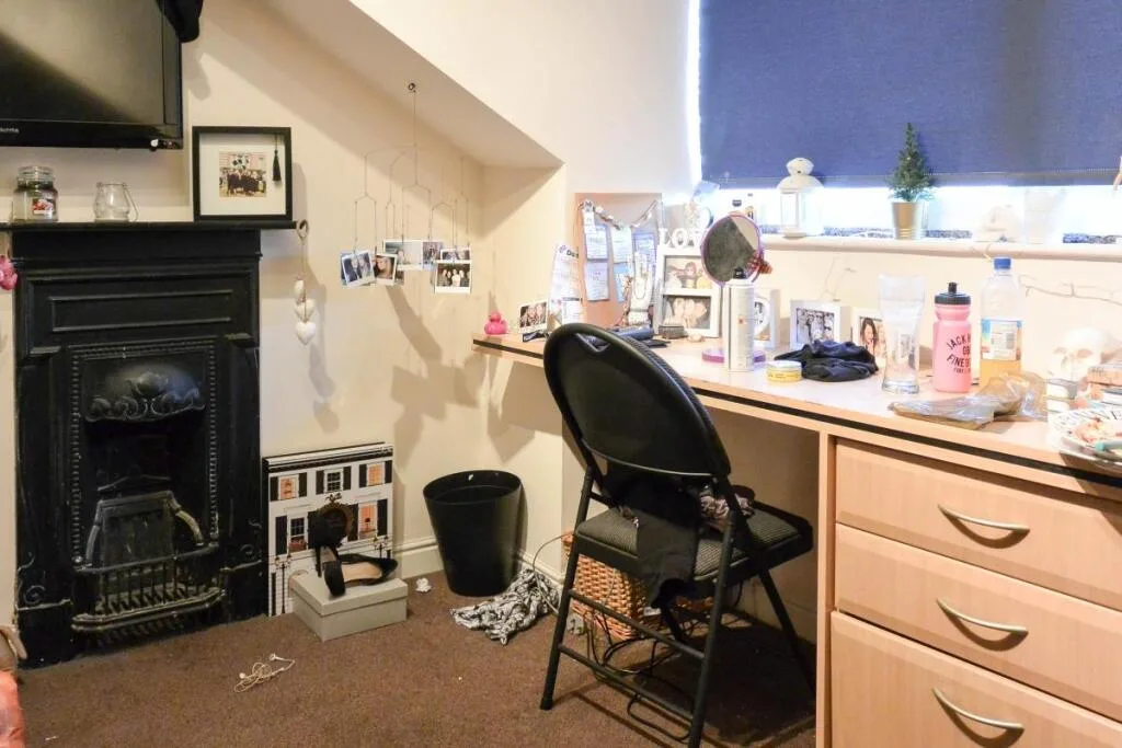 6 bedroom house for rent