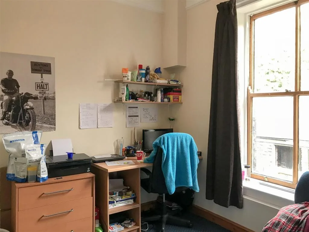 6 bedroom flat for rent