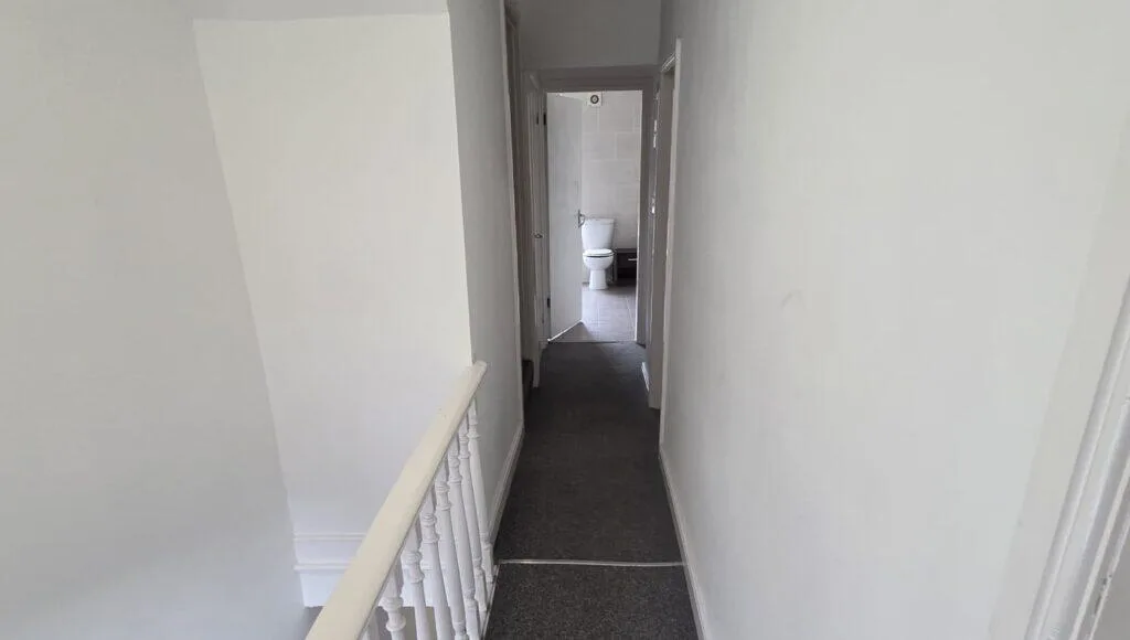 6 bedroom terraced house for rent