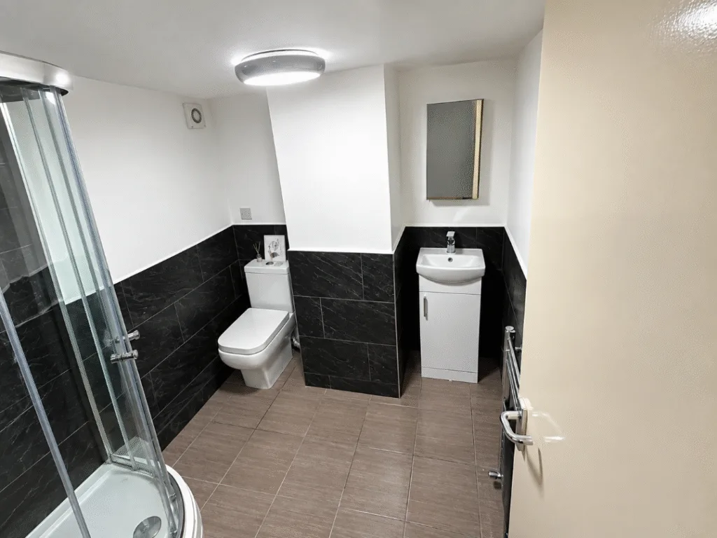 6 bedroom terraced house for rent