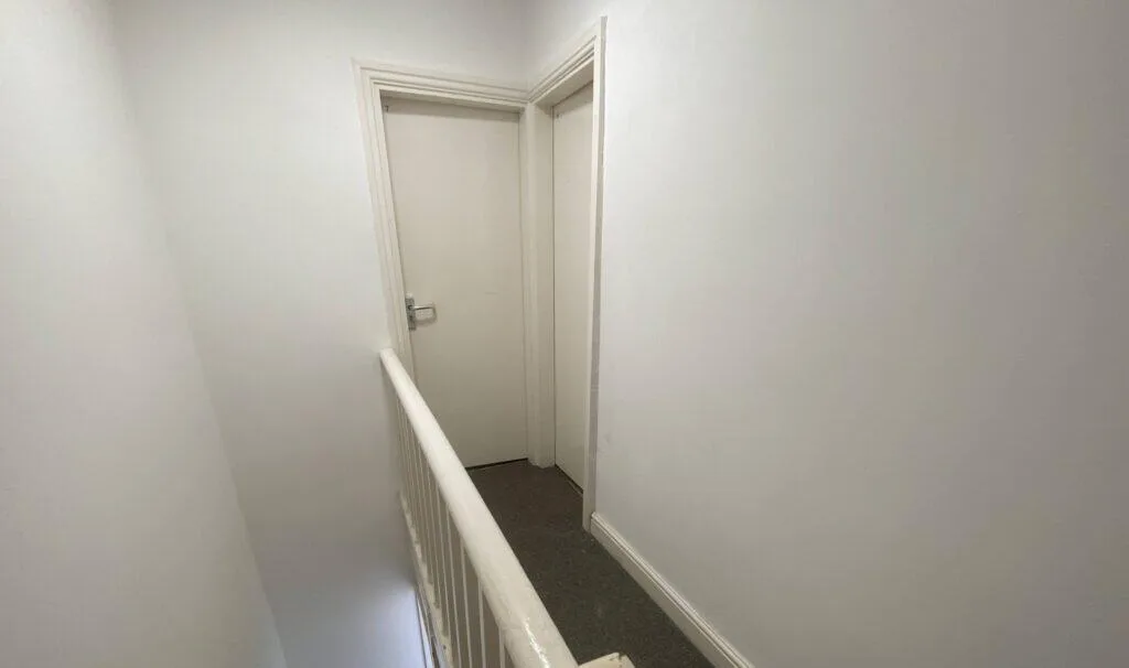 6 bedroom terraced house for rent