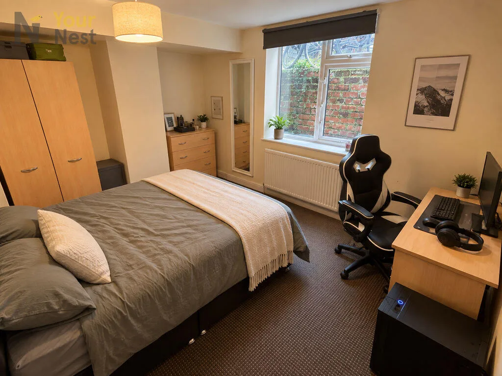 5 bedroom terraced house for rent