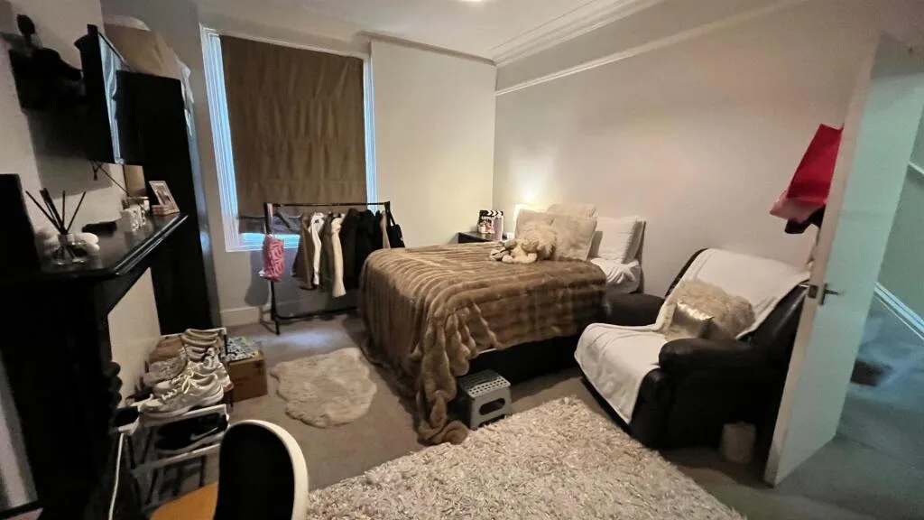 5 bedroom house for rent
