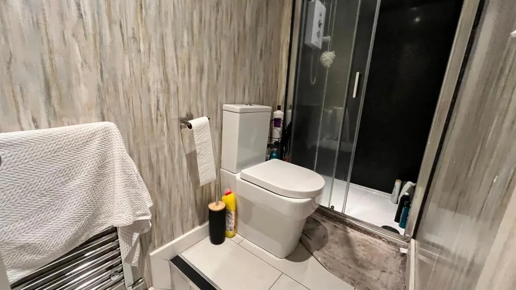 5 bedroom house for rent