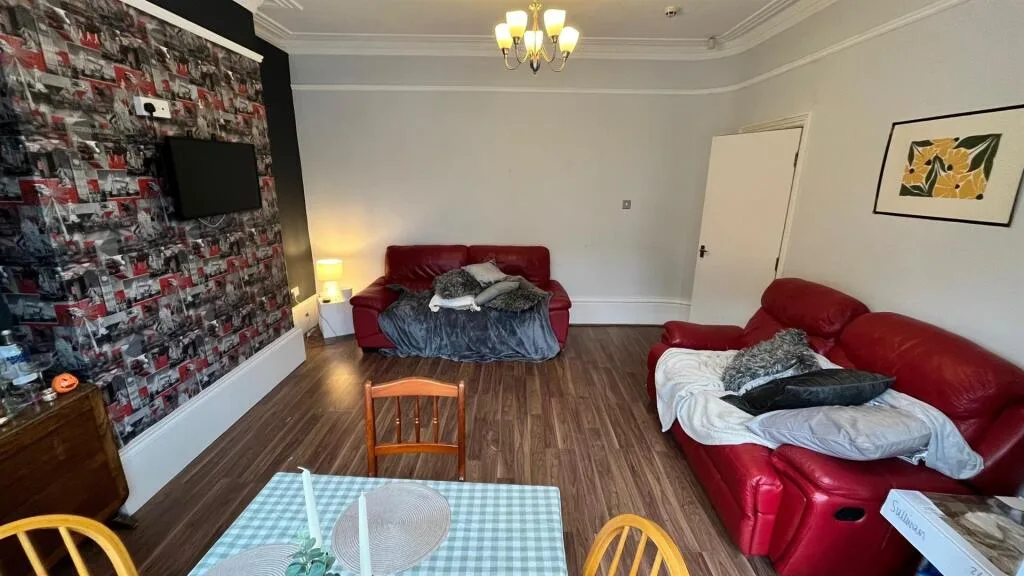 5 bedroom house for rent