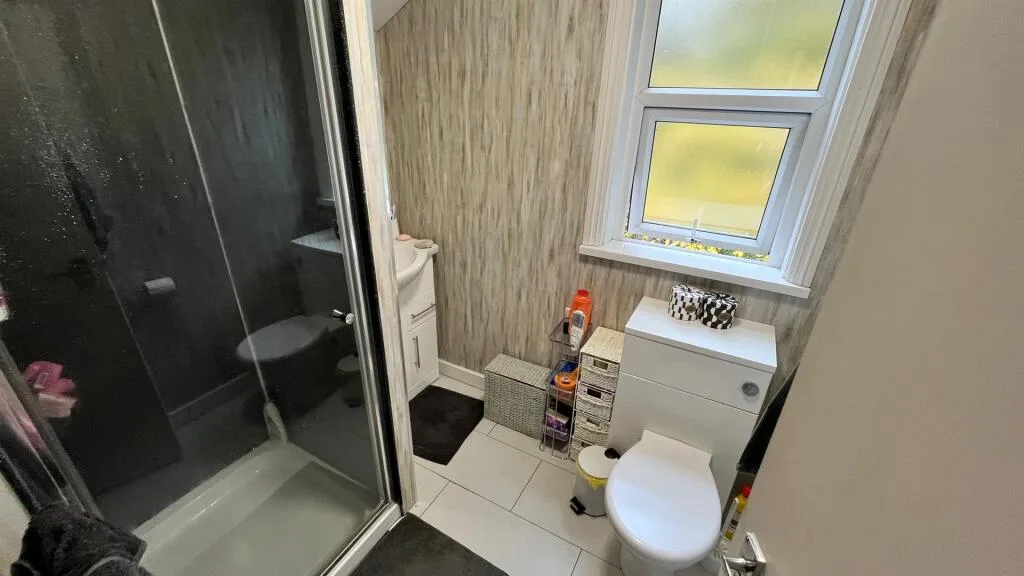 5 bedroom house for rent