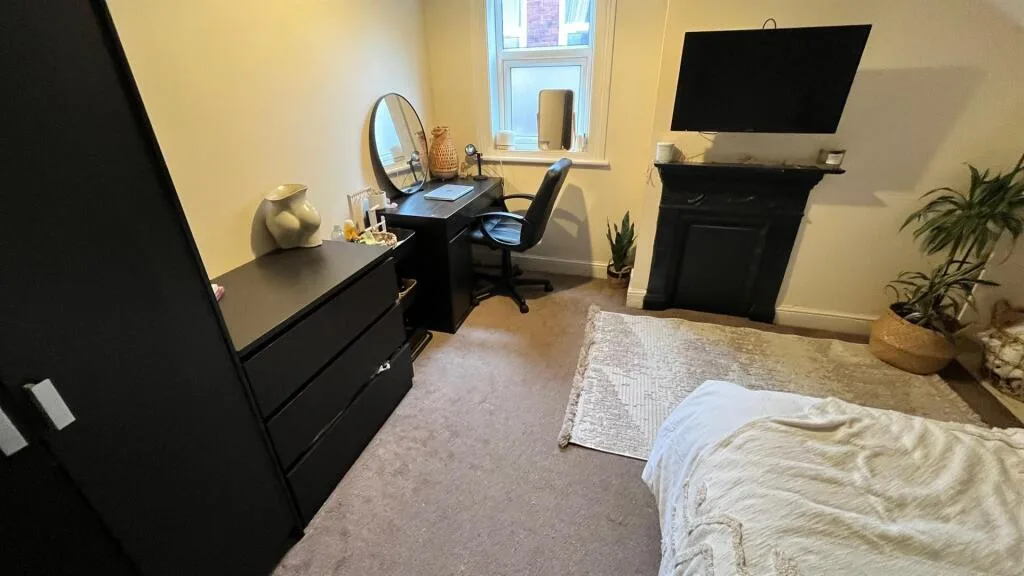 5 bedroom house for rent