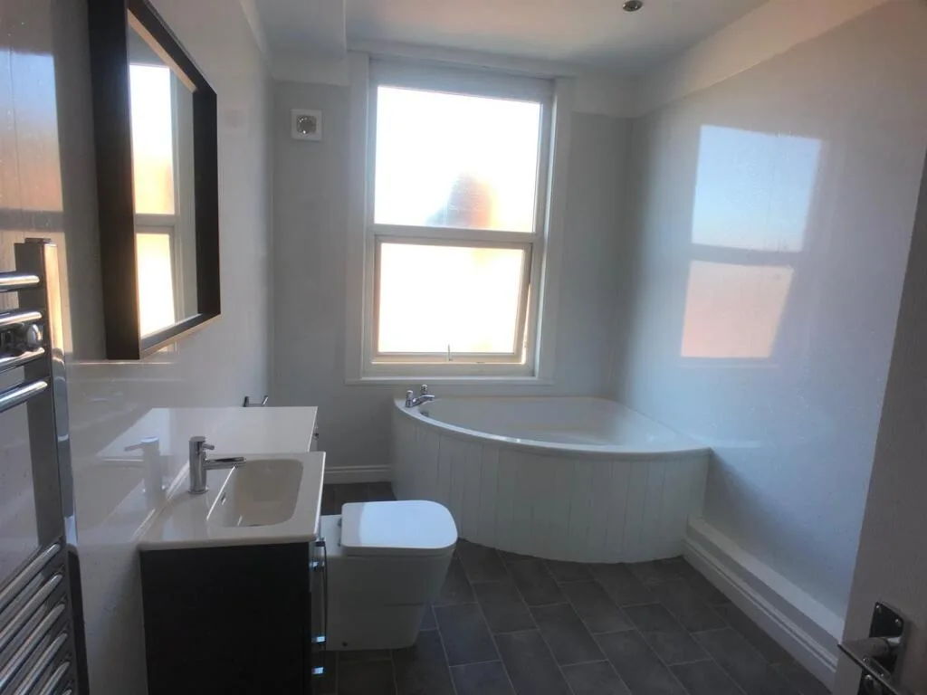 5 bedroom house for rent