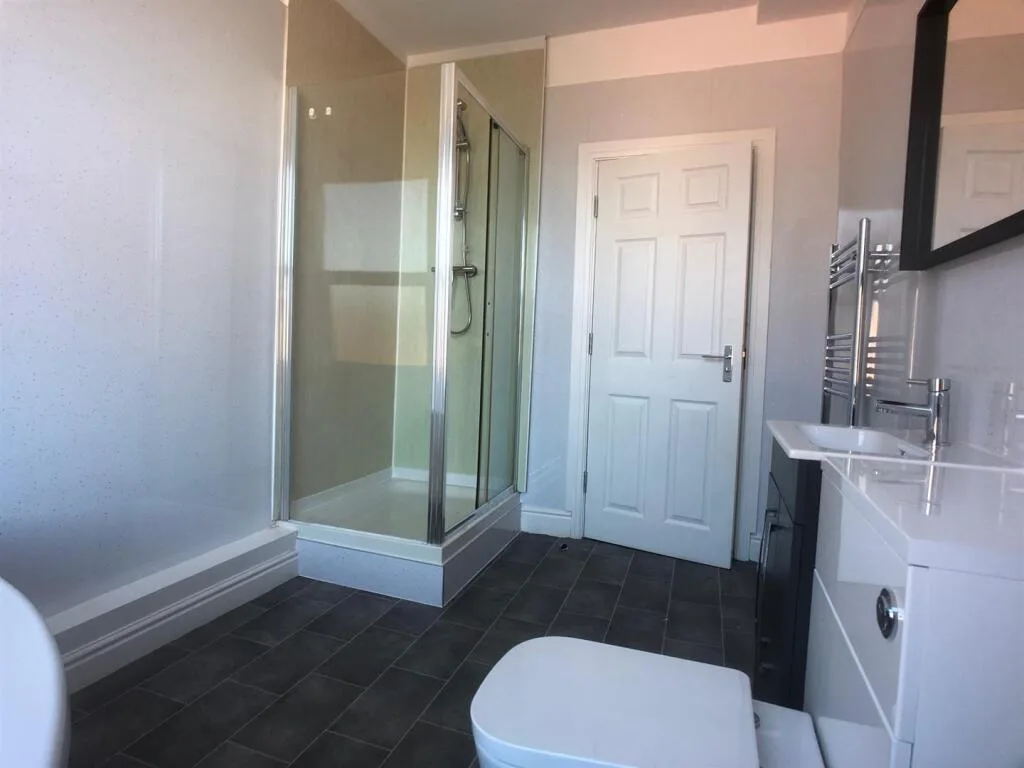 5 bedroom house for rent